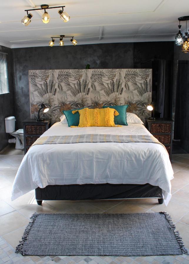 A Step Ahead Hotel Klerksdorp Ngoại thất bức ảnh