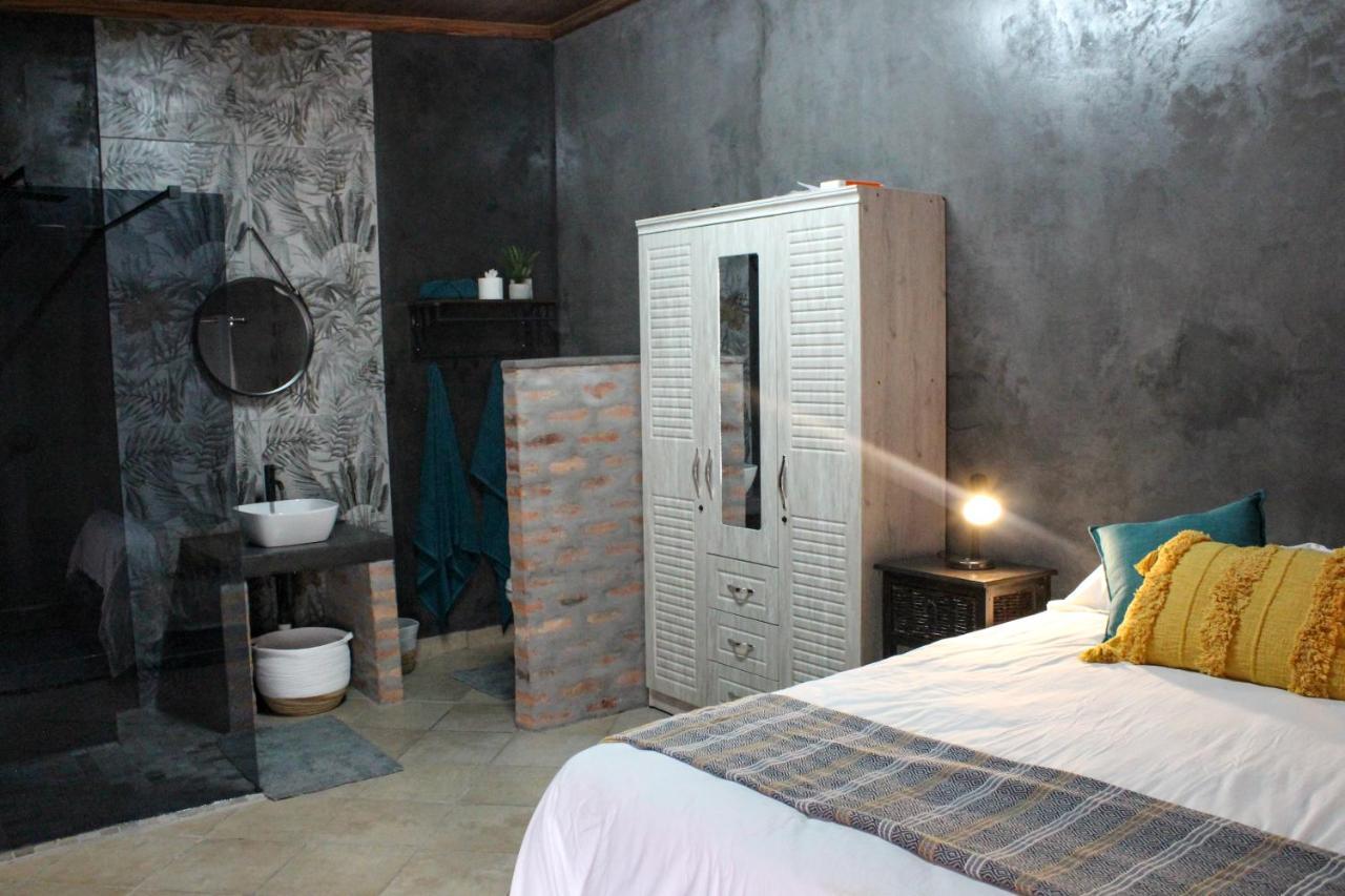 A Step Ahead Hotel Klerksdorp Ngoại thất bức ảnh