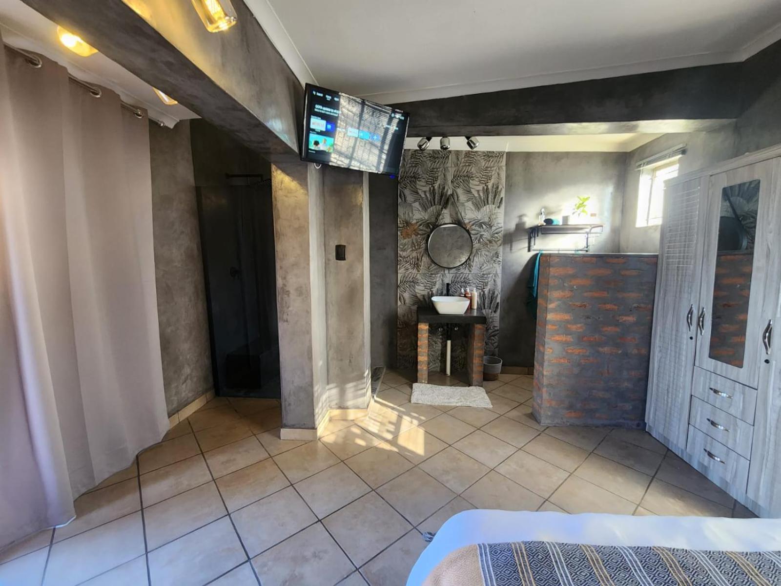 A Step Ahead Hotel Klerksdorp Ngoại thất bức ảnh